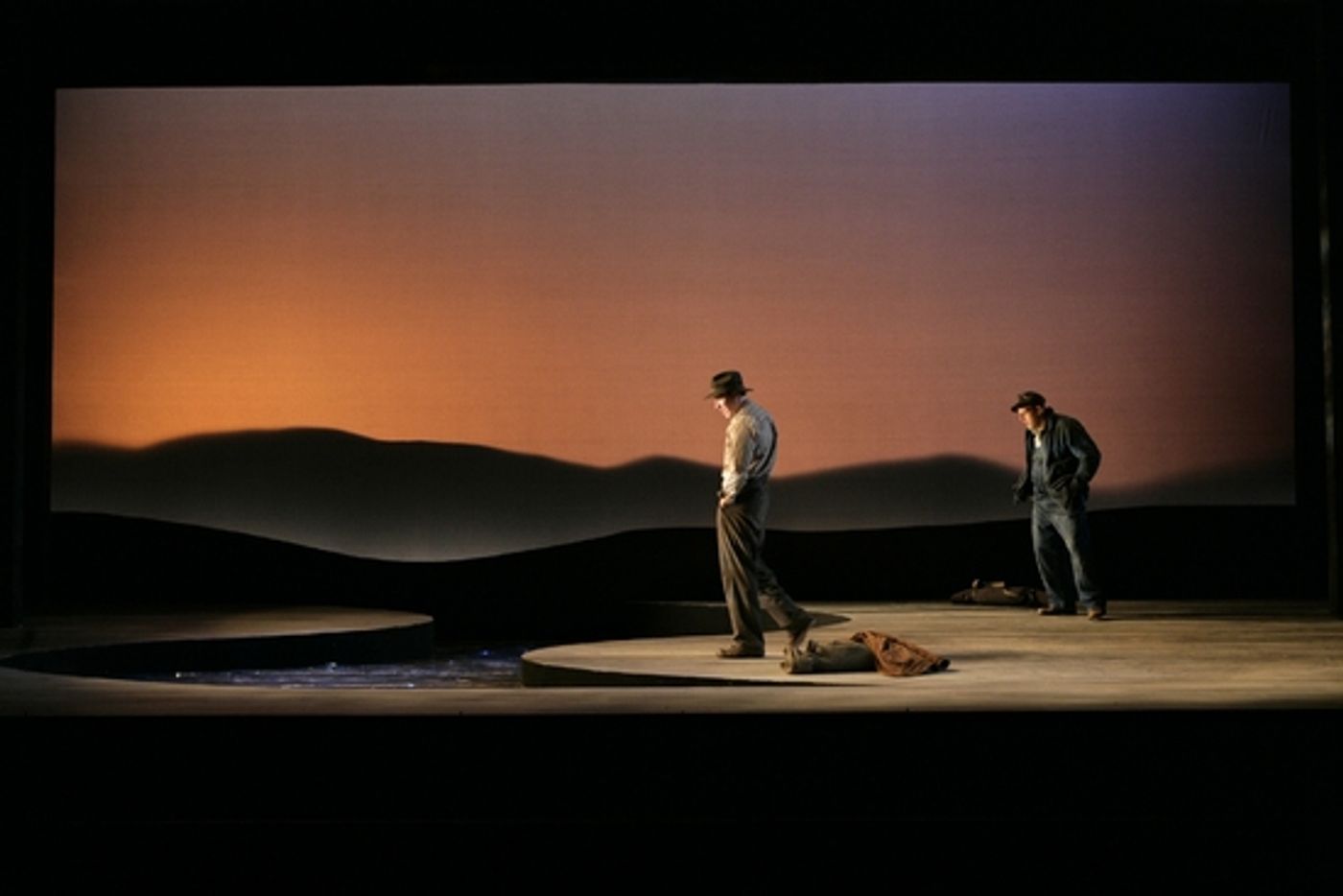 Photo Flash: 'Of Mice and Men' at Westport Country Playhouse Photo Flash: 'Of Mice and Men' at Westport Country Playhouse Image