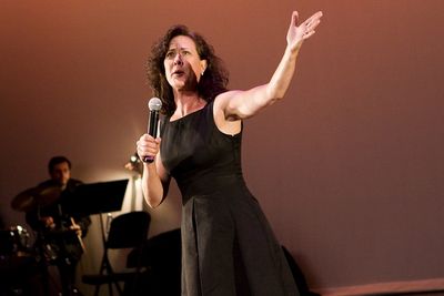 Karen Ziemba Photo
