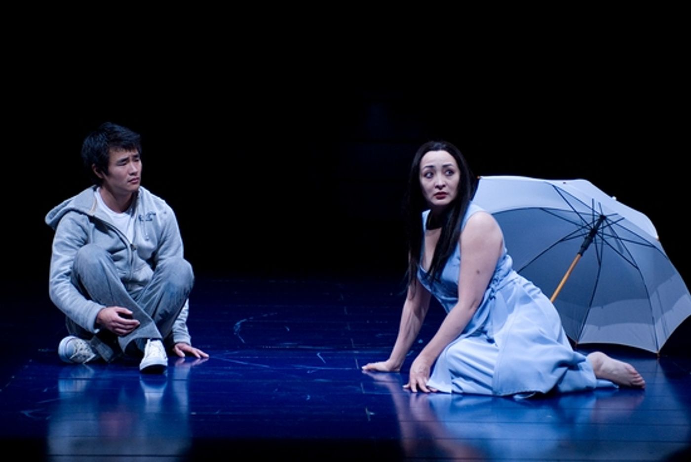 Photo Flash: KAFKA ON THE SHORE at Steppenwolf  Image