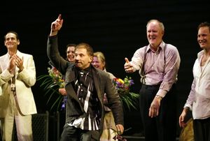 Simon McBurney and the cast
 Photo