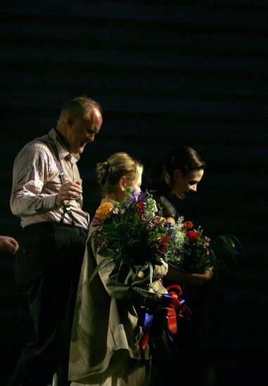 Photos: ALL MY SONS Arrivals and Curtain Call — photo 97 of 97