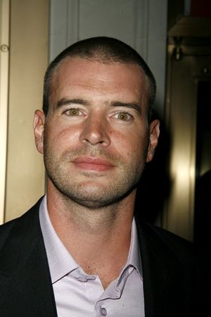 Scott Foley Photo