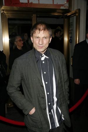 Simon McBurney

 Photo