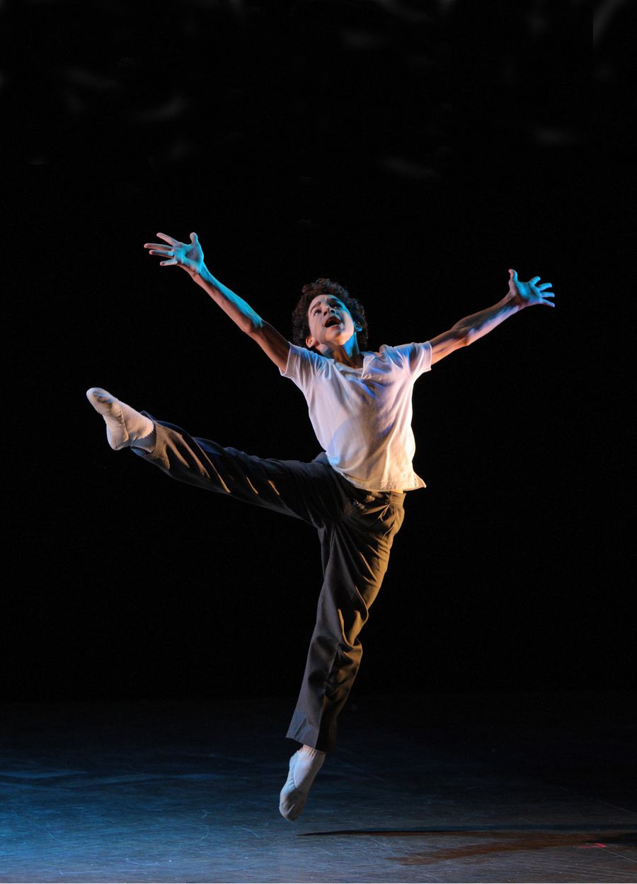 Photo Flash: Sneak Peek of BILLY ELLIOT, Opening on Broadway 11/13 Image