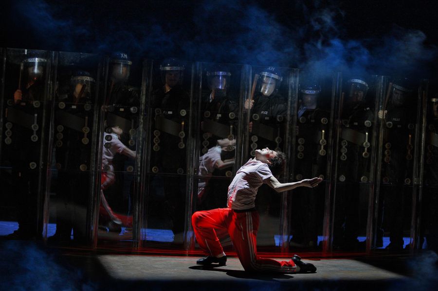 Photo Flash: Sneak Peek of BILLY ELLIOT, Opening on Broadway 11/13 Image
