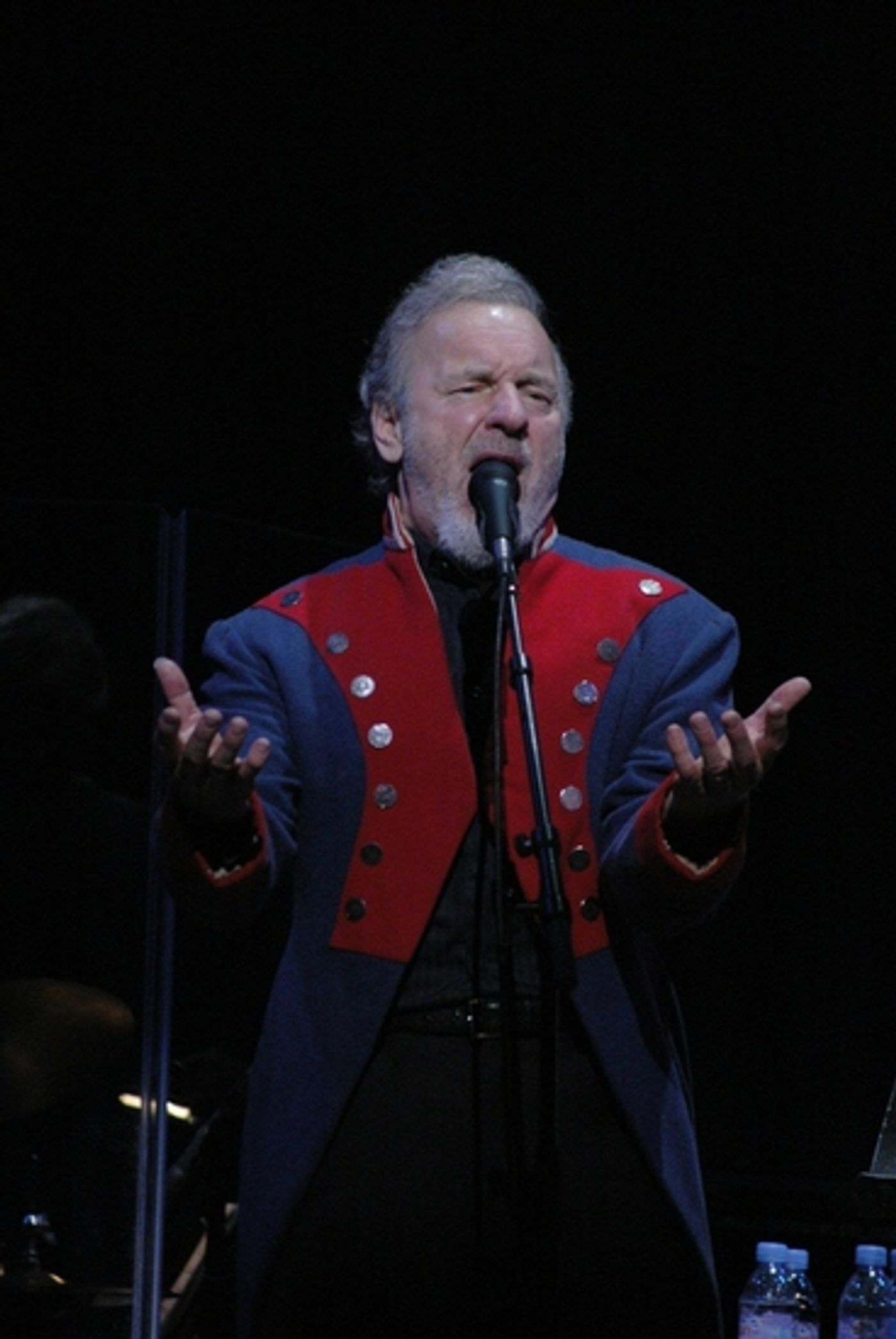 Photo Coverage: Colm Wilkinson in 'Broadway & Beyond' at Town Hall  Image
