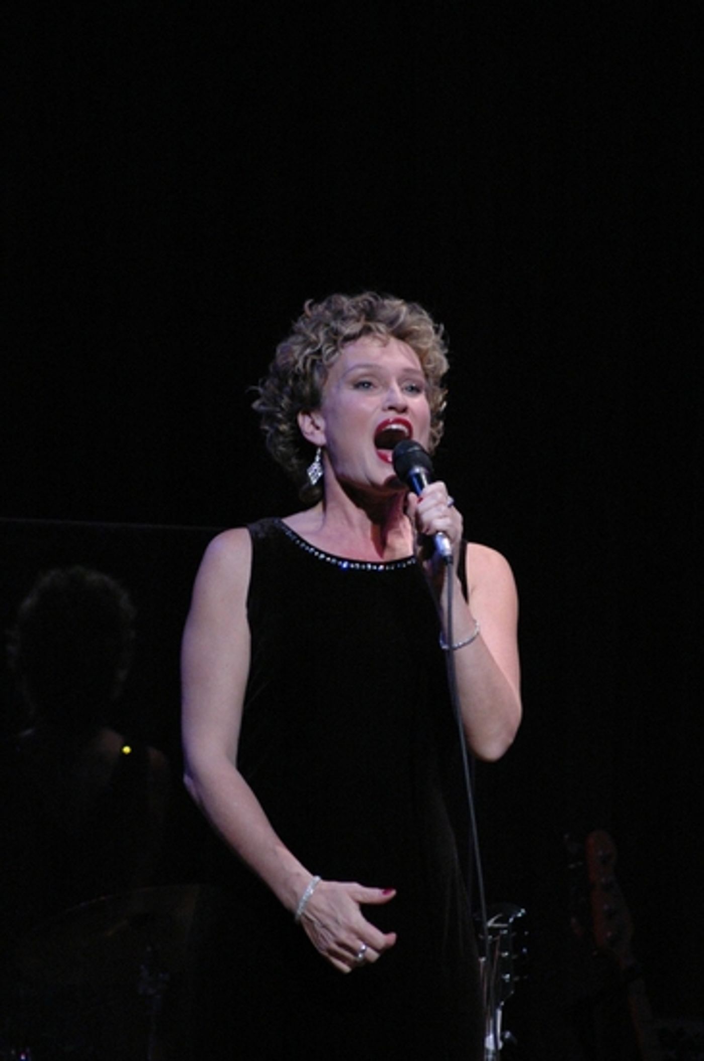 Photo Coverage: Colm Wilkinson in 'Broadway & Beyond' at Town Hall  Image