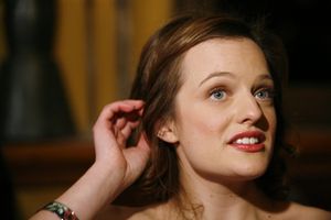 Elisabeth Moss Photo