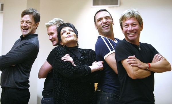Liza Minnelli with Jim Caruso, Johnny Rodgers, Tiger Martina and Cortes Alexander Photo
