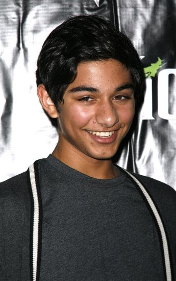 Photo Coverage: THE YELLOW BRICK ROAD NOT TAKEN Benefit Concert Arrivals — photo 22 of 62