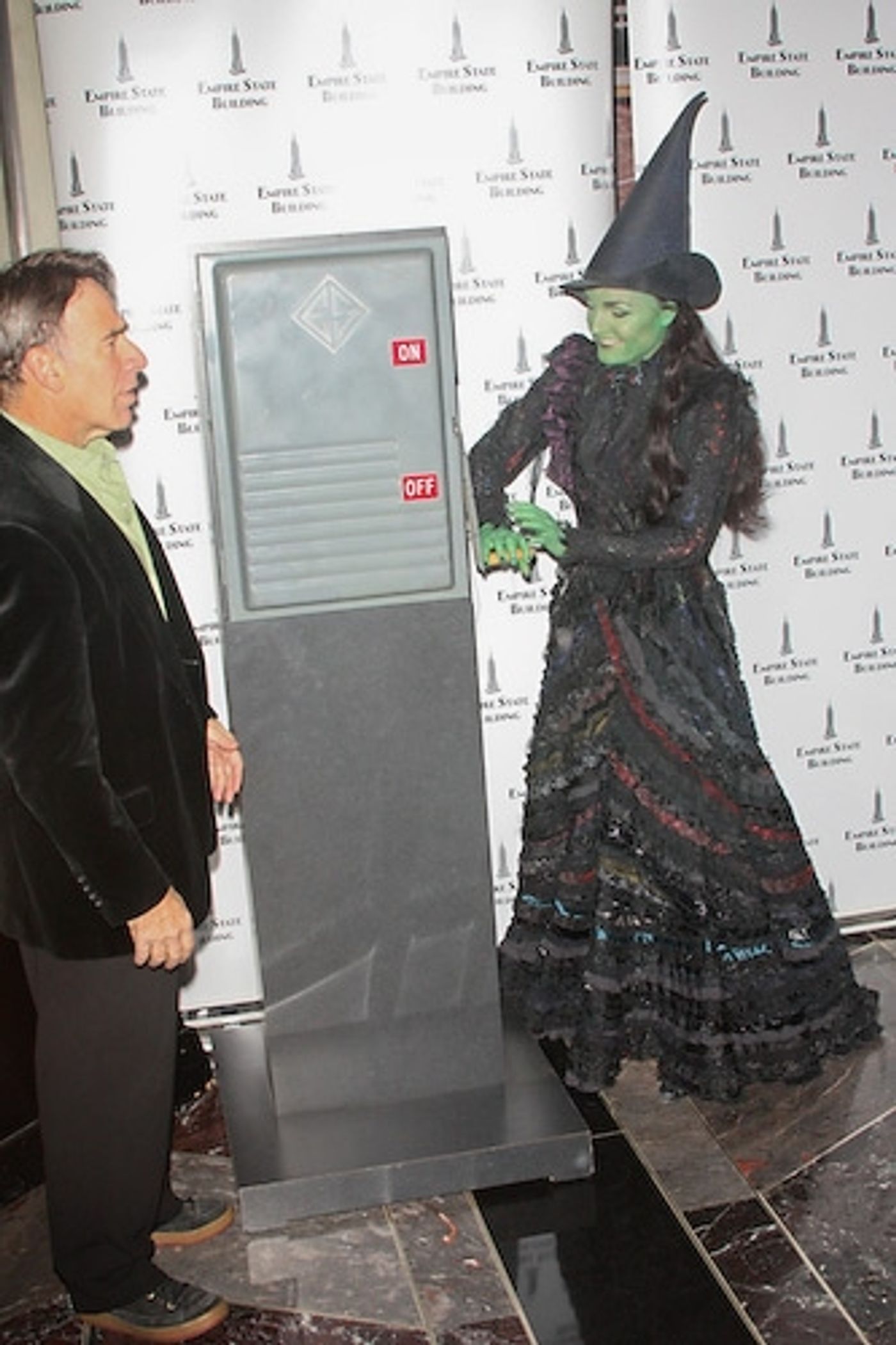 Photo Coverage: Kerry Ellis and Stephen Schwartz Light the Empire State Building WICKED Green Photo Coverage: Kerry Ellis and Stephen Schwartz Light the Empire State Building WICKED Green Image
