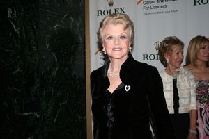Angela Lansbury
@ BroadwayWorld Angela Lansbury
Photo