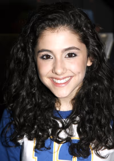 Ariana Grande Photo