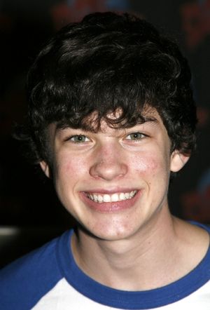 Graham Phillips @ BroadwayWorld Graham Phillips Photo