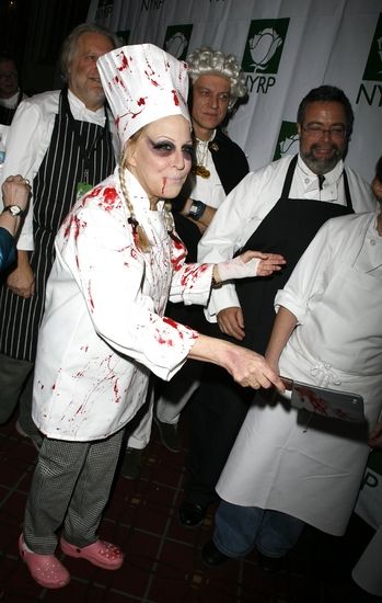 Photos: Bette Midler's  HULAWEEN 2008 — photo 4 of 60