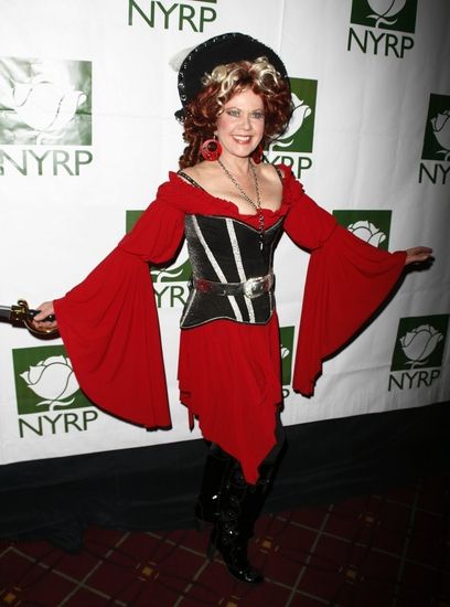 Photos: Bette Midler's  HULAWEEN 2008 — photo 46 of 60