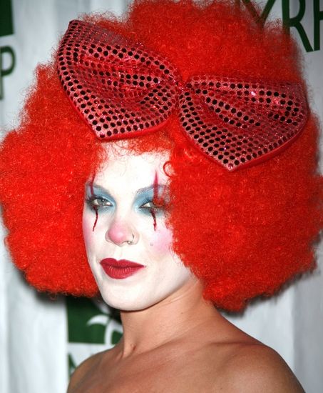 Photos: Bette Midler's  HULAWEEN 2008 — photo 58 of 60