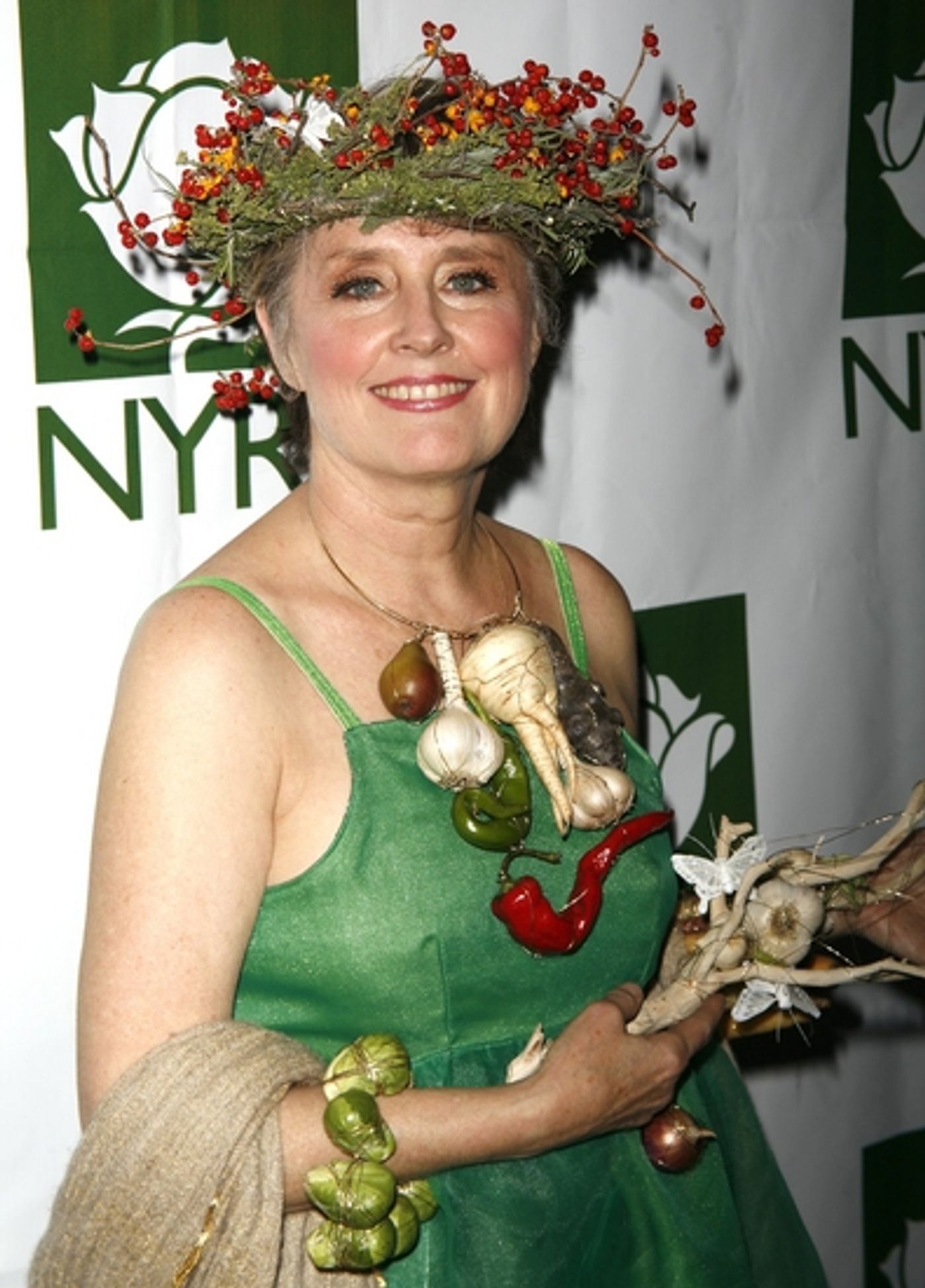 Photo Coverage: Bette Midler's  HULAWEEN 2008  Image