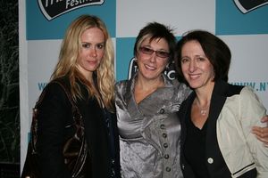 Sarah Paulson, Robyn Goodman and Anna Louizos
@ BroadwayWorld Sarah Paulson, Robyn Goodman and Anna Louizos
Photo