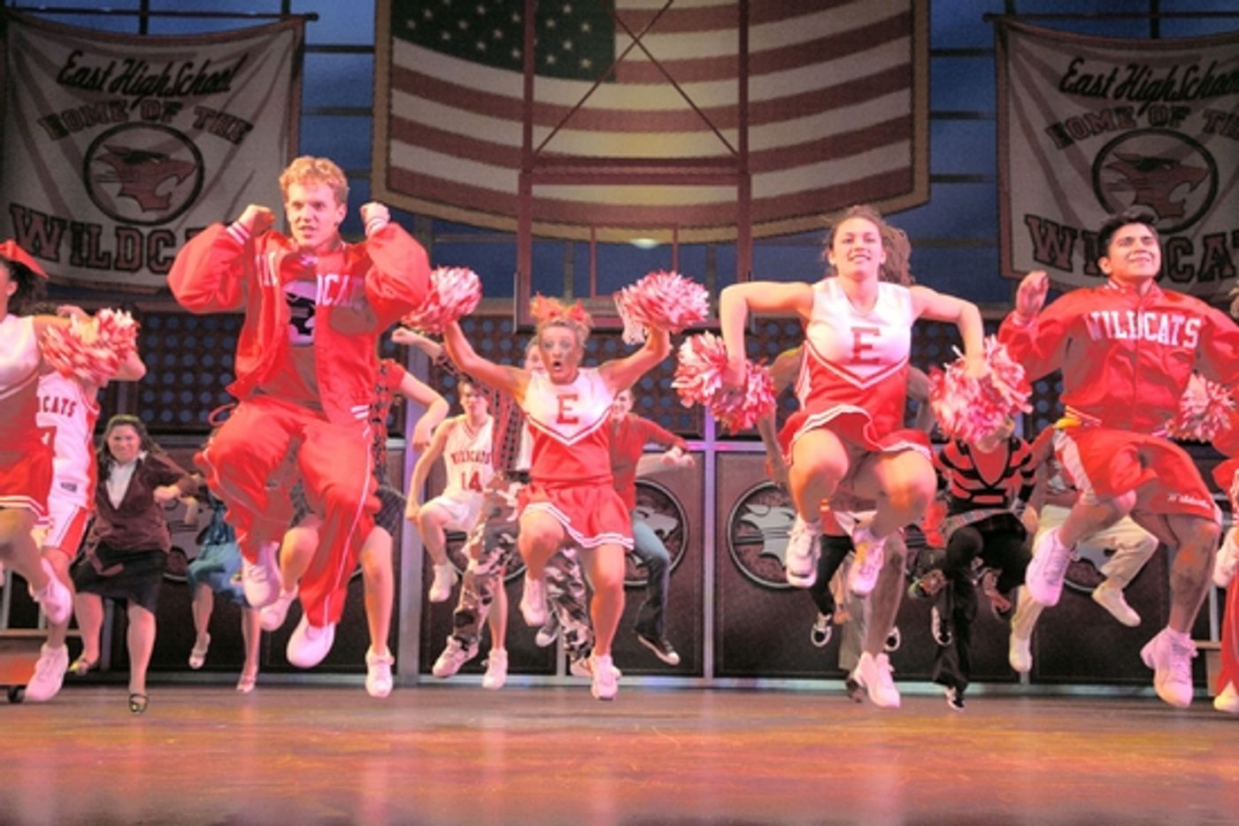 Photo Flash: HIGH SCHOOL MUSICAL at Paper Mill Playhouse  Image