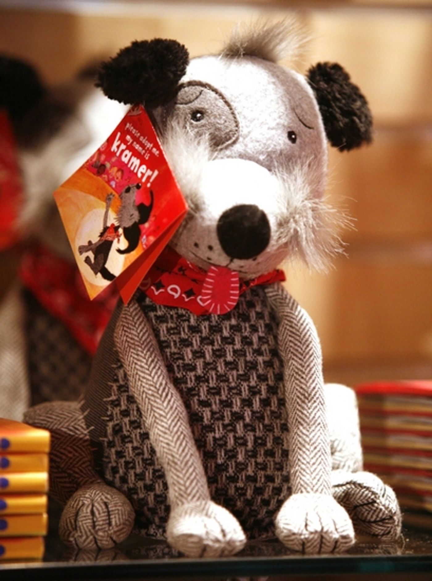 Photo Coverage: Bernadette Peters Debuts 'Kramer' at FAO Schwarz Photo Coverage: Bernadette Peters Debuts 'Kramer' at FAO Schwarz Image