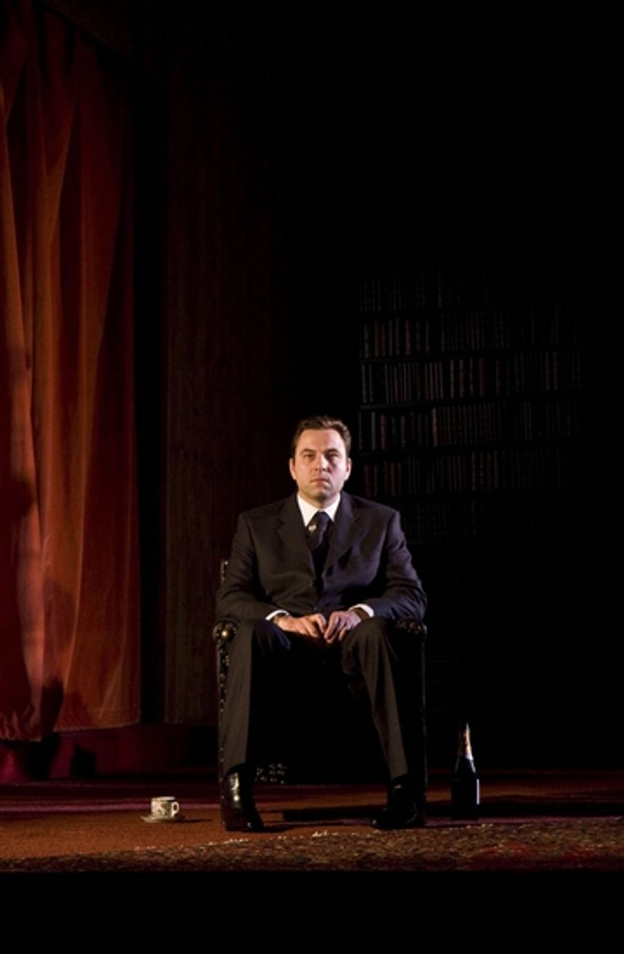 Photo Flash: NO MAN'S LAND at the Duke of York Image