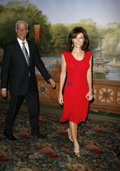 Ted Danson and Mary Steenburgen

 Photo