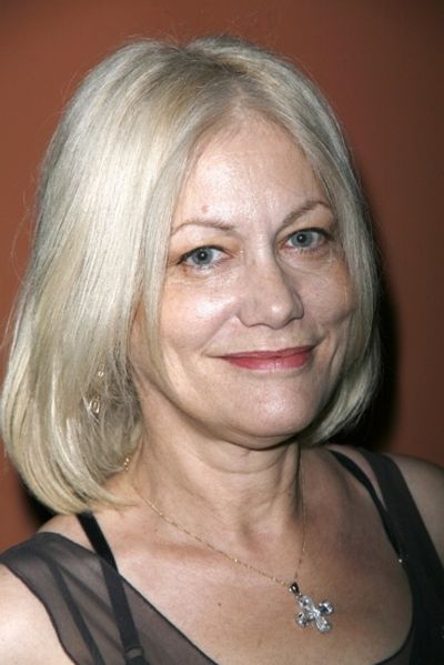 Lisi Tribble

 Photo