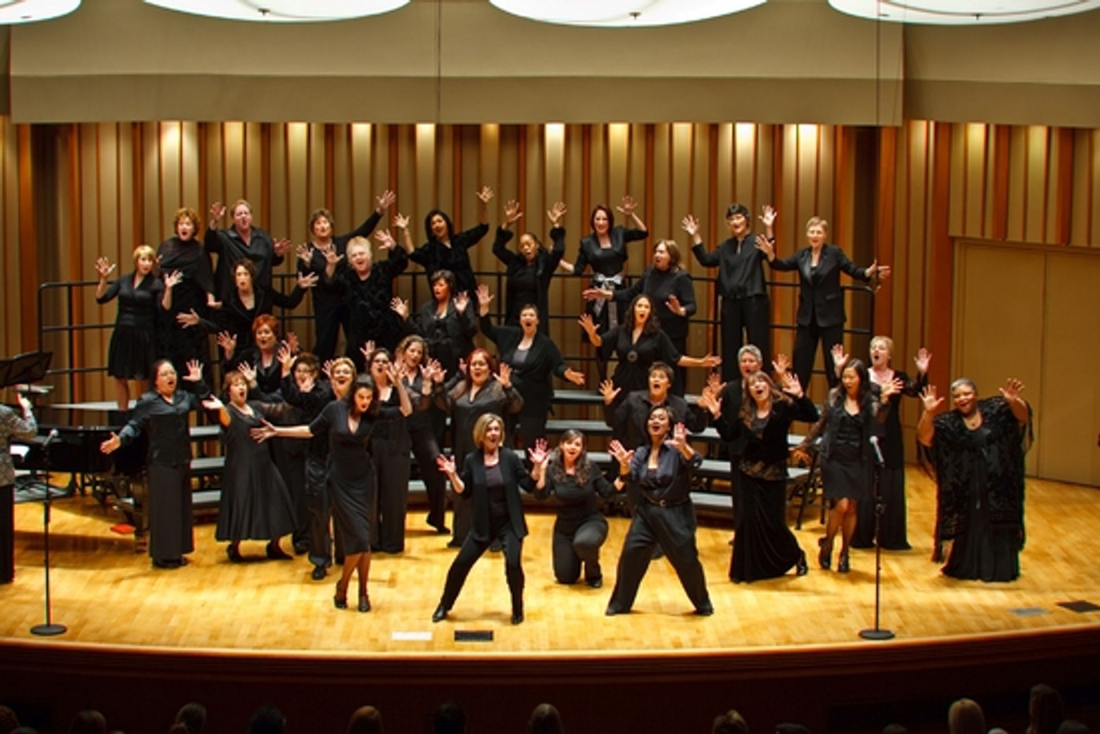 Photo Coverage: SING-ULAR SENSATIONS with RACHEL YORK — photo 1 of 14