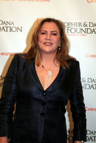 Kathleen Turner Photo