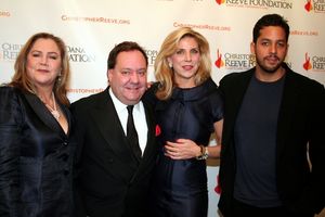 Kathleen Turner, James L. Nederlander, Margo McNabb and David Blaine @ BroadwayWorld Kathleen Turner, James L. Nederlander, Margo McNabb and David Blaine Photo