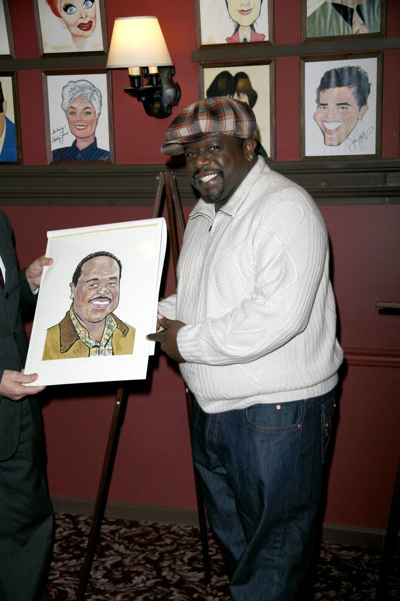 Photo Coverage: AMERICAN BUFFALO Stars View Sardi's Portraits — photo 5 of 32