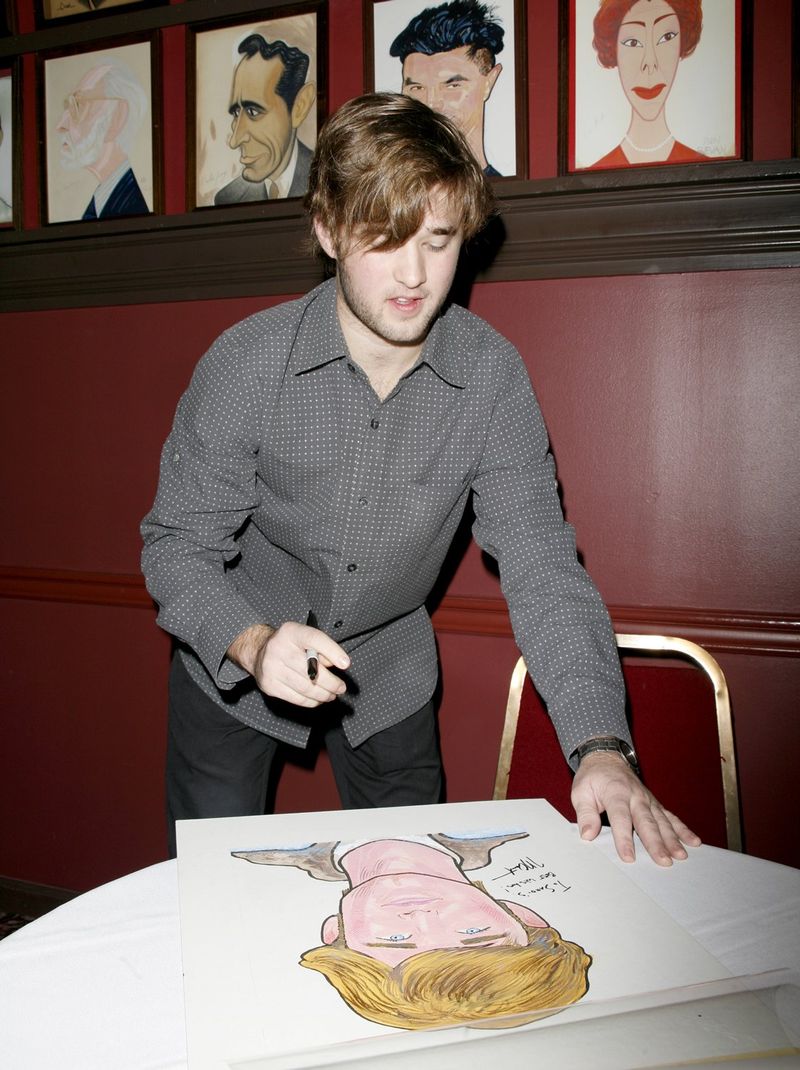Photo Coverage: AMERICAN BUFFALO Stars View Sardi's Portraits — photo 24 of 32