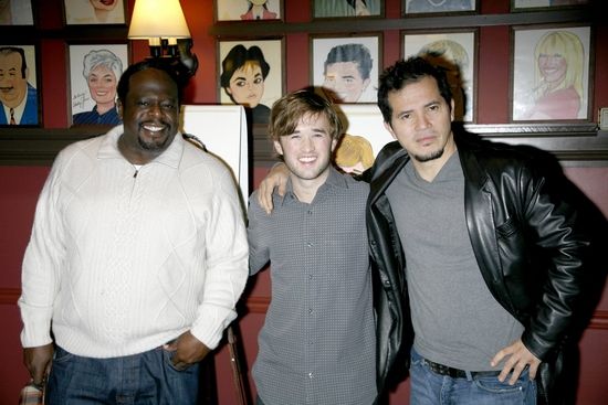 Photo Coverage: AMERICAN BUFFALO Stars View Sardi's Portraits — photo 29 of 32