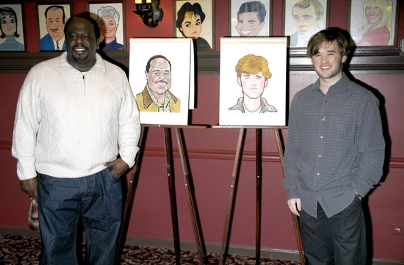 Photo Coverage: AMERICAN BUFFALO Stars View Sardi's Portraits  Image