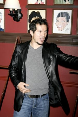 John Leguizamo Photo