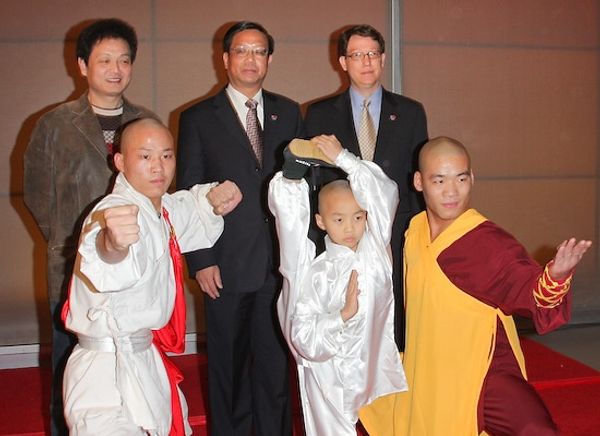 front: , Yu Fei, Wang Sen, and Zhang Zhigang back: Xue Weijun, and Robert Nederlander Photo
