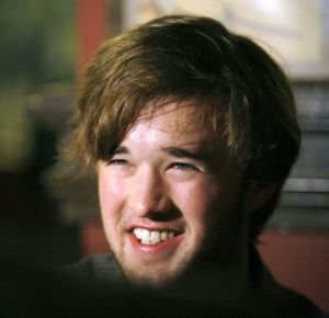 Haley Joel Osment Photo