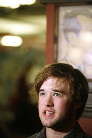 Haley Joel Osment Photo
