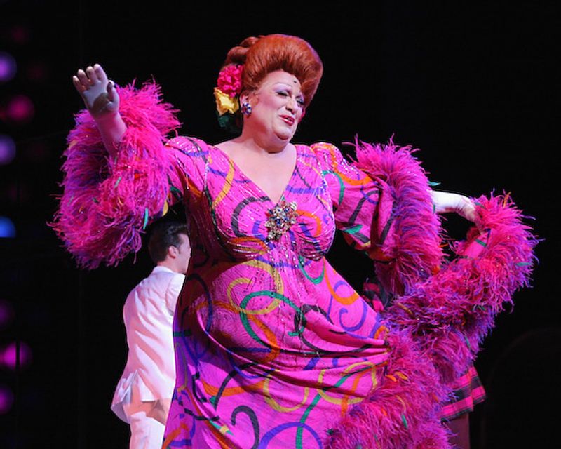 Photo Coverage: HAIRSPRAY Welcomes Back Harvey! — photo 11 of 33