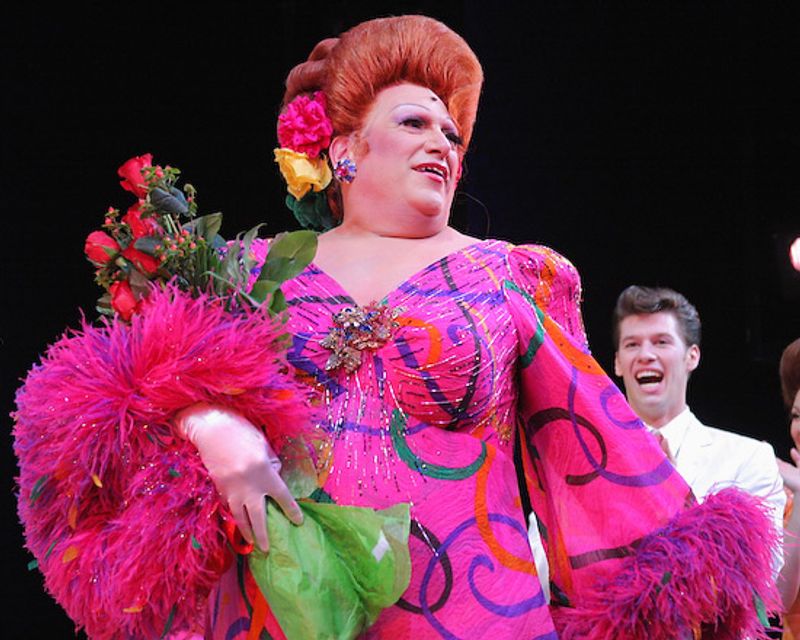 Photo Coverage: HAIRSPRAY Welcomes Back Harvey! — photo 26 of 33