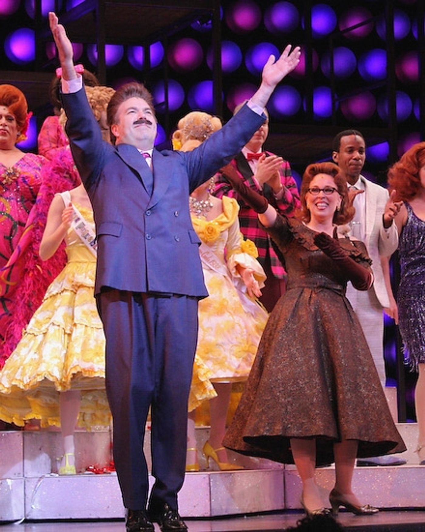 Photo Coverage: HAIRSPRAY Welcomes Back Harvey!  Image