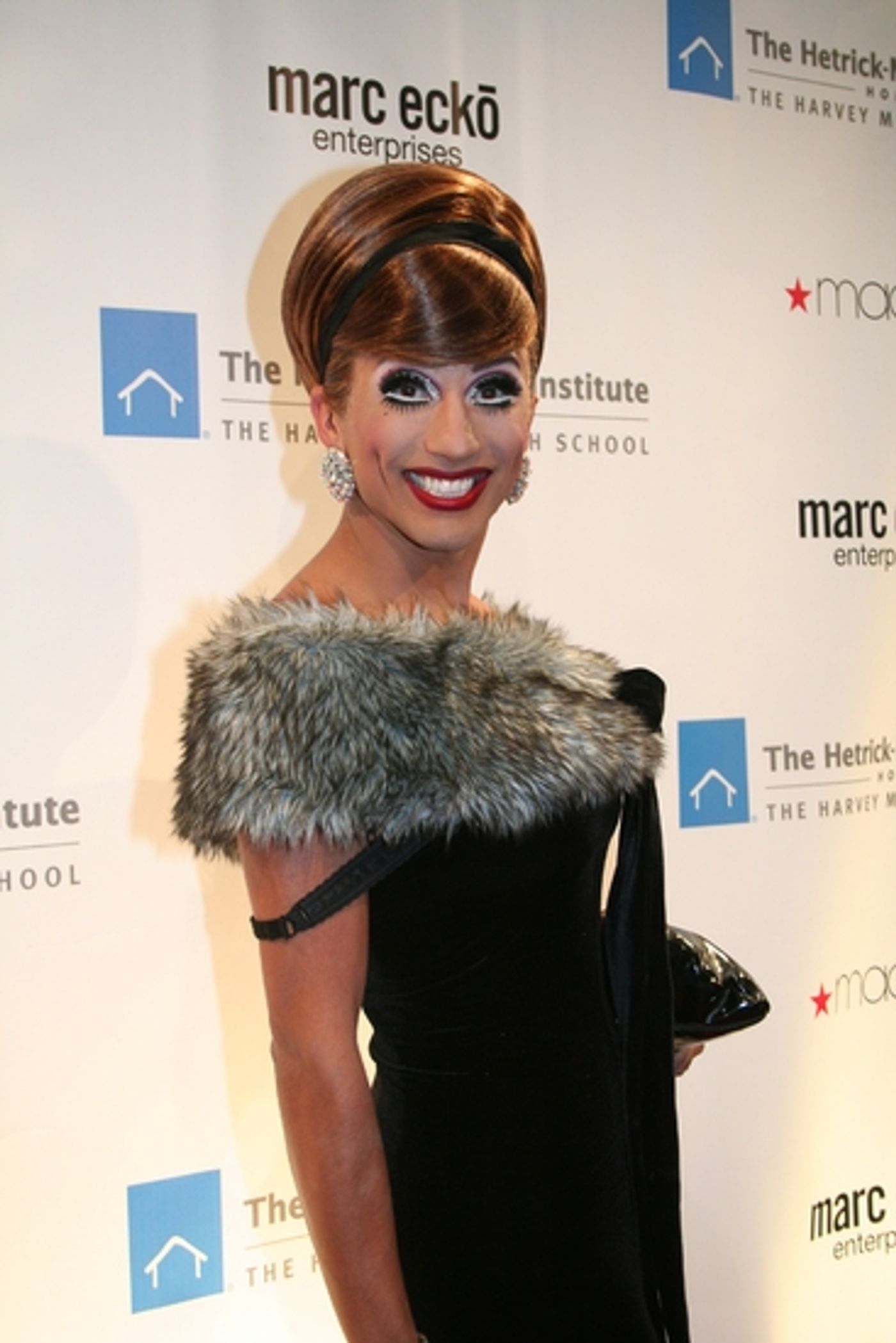 Photo Coverage: The 2008 Emery Awards Gala  Image