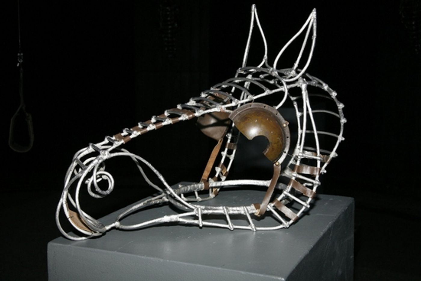 Photo Coverage: EQUUS Unveils Original 'Horse Head' Prop  Image