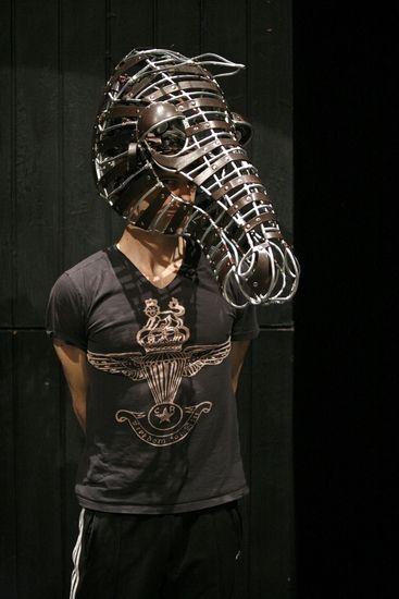 Photo Coverage: EQUUS Unveils Original 'Horse Head' Prop — photo 36 of 39