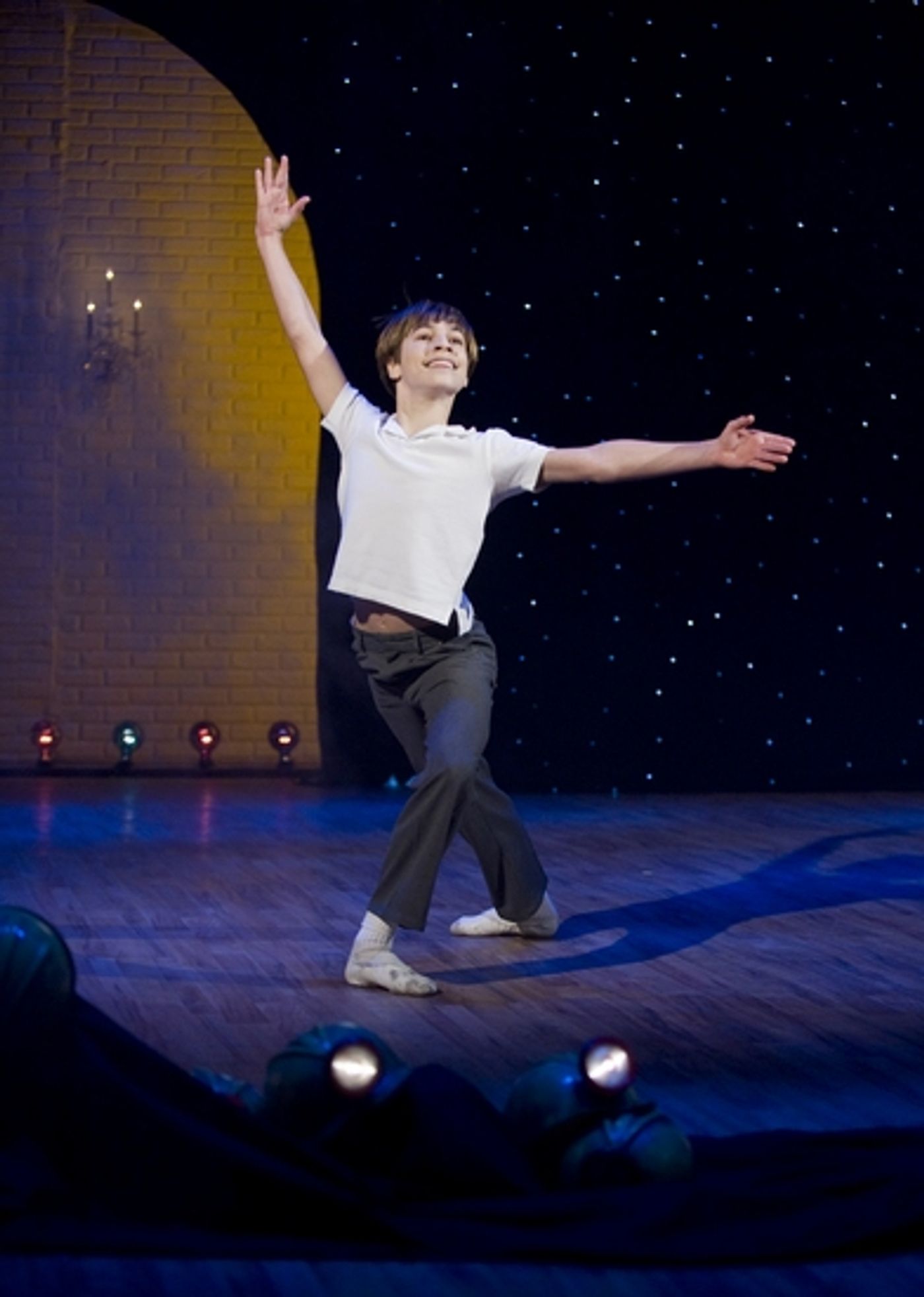 Photo Coverage: BILLY ELLIOT Dances to 'The View'  Image