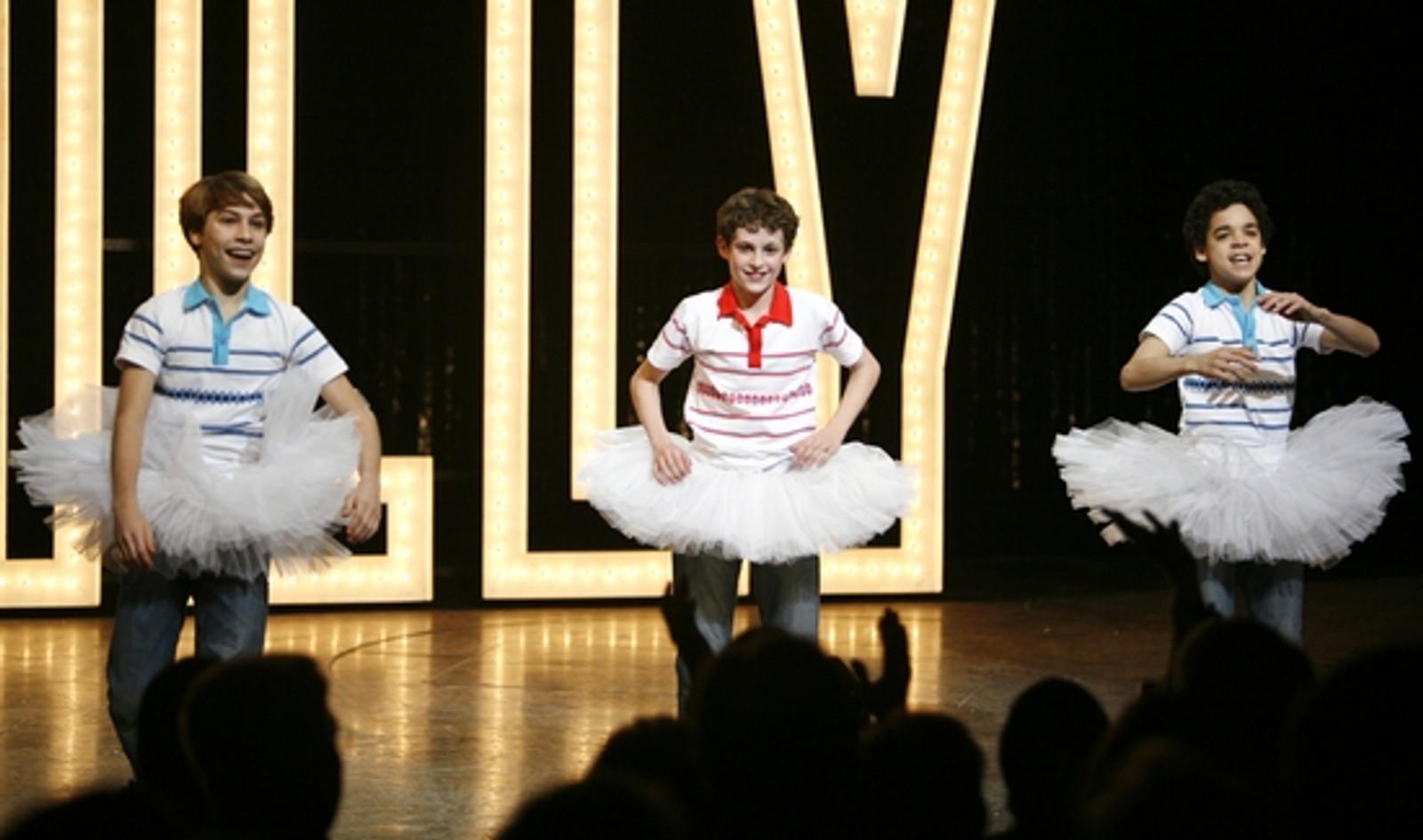 Photo Coverage: BILLY ELLIOT Opening Night Curtain Call — photo 19 of 40