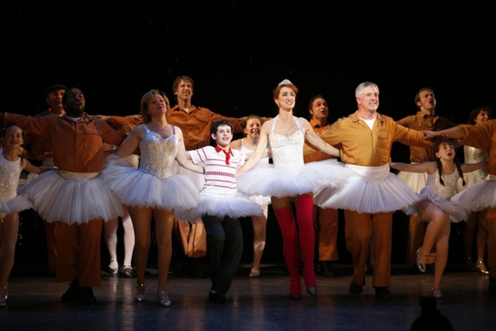 Photo Coverage: BILLY ELLIOT Opening Night Curtain Call — photo 5 of 40
