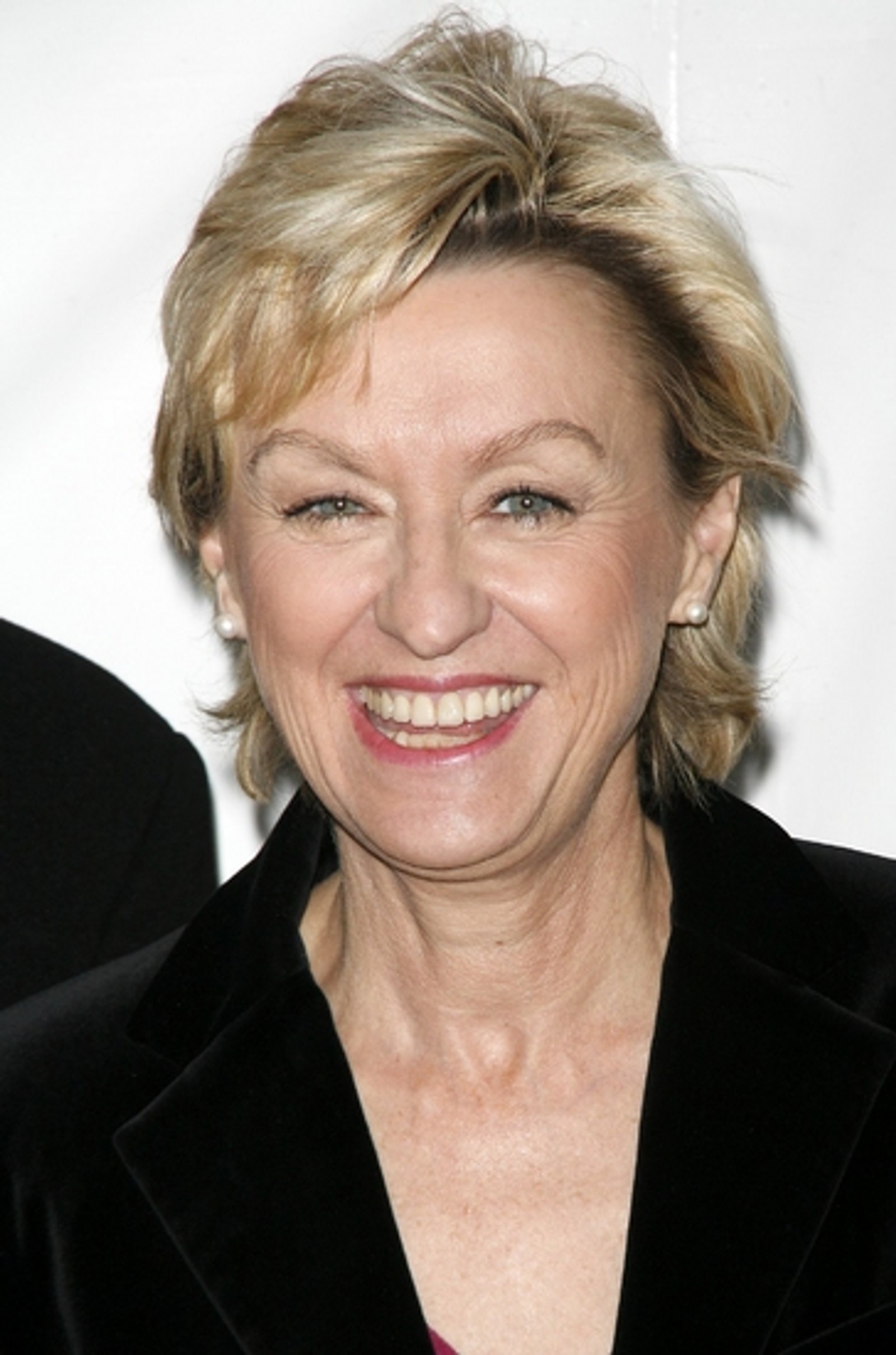 Photo Coverage: BILLY ELLIOT Opening Night Arrivals — photo 18 of 59