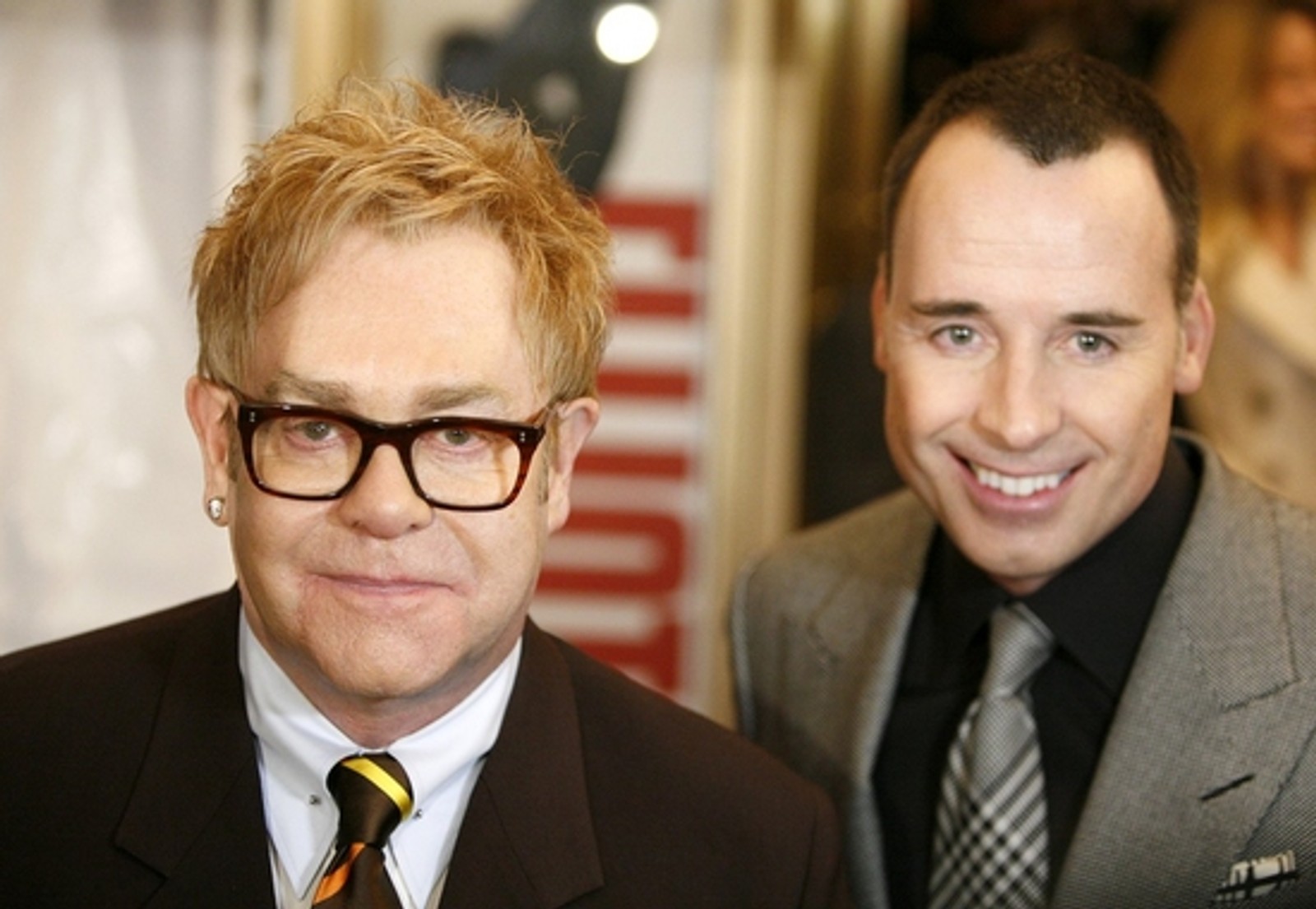 Photo Coverage: BILLY ELLIOT Opening Night Arrivals — photo 2 of 59